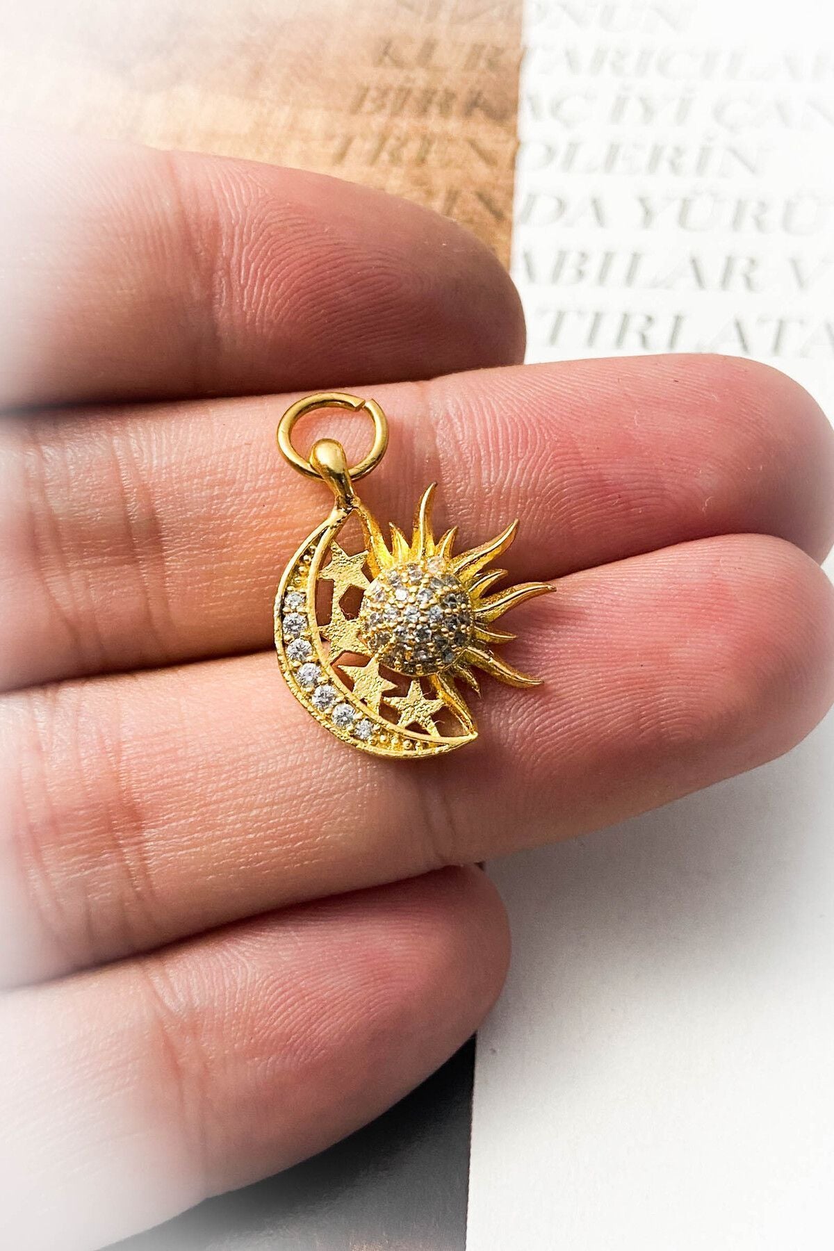 Zirkon / Taşlı Ay Ve Güneş Model Altın Kaplama Kolye Ucu