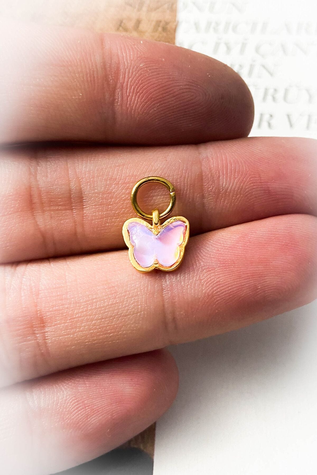 Pembe Mineli Kelebek Model Altın Kaplama Kolye Ucu