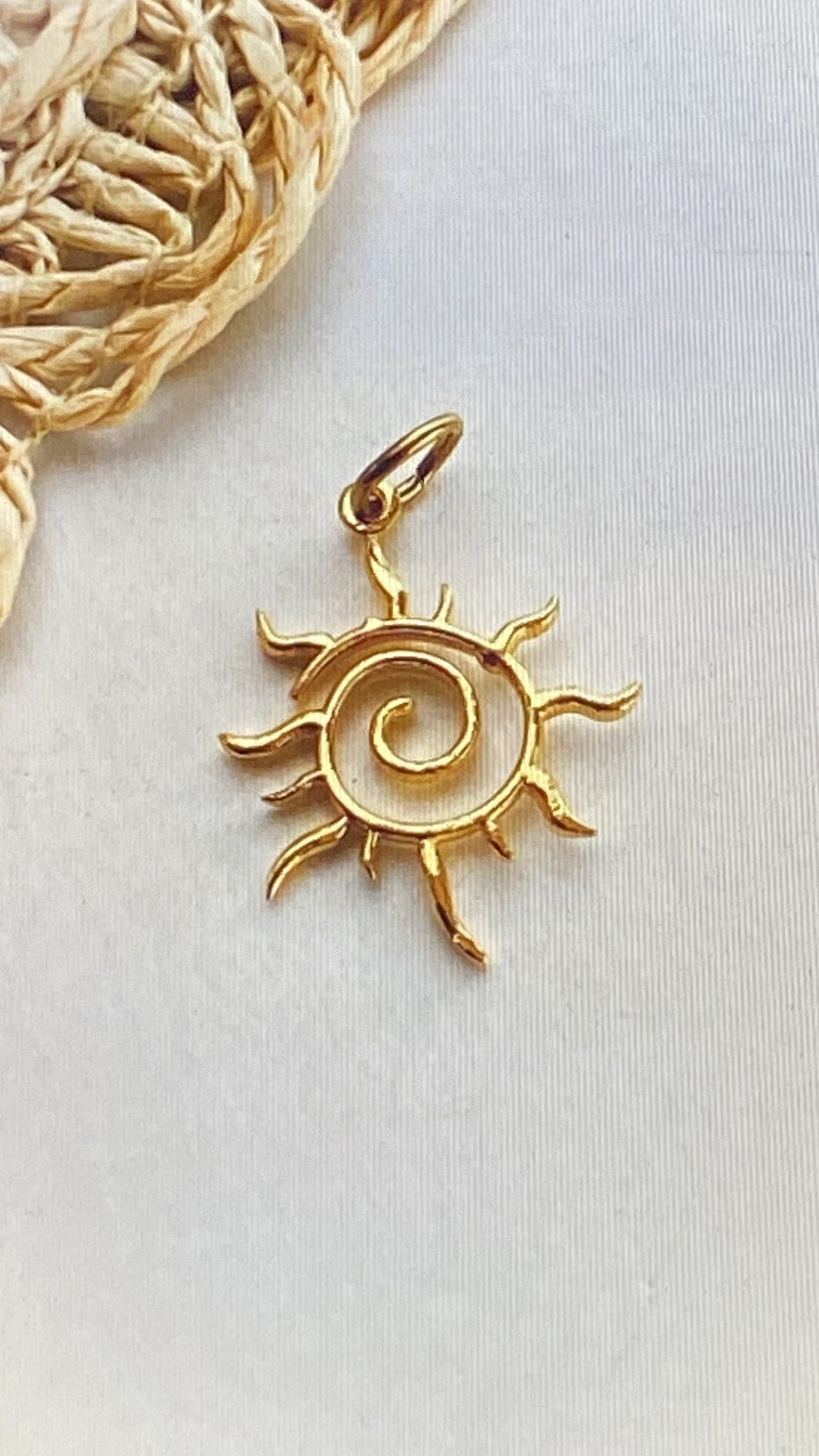 Kaplama Spiral Güneş Kolye Ucu