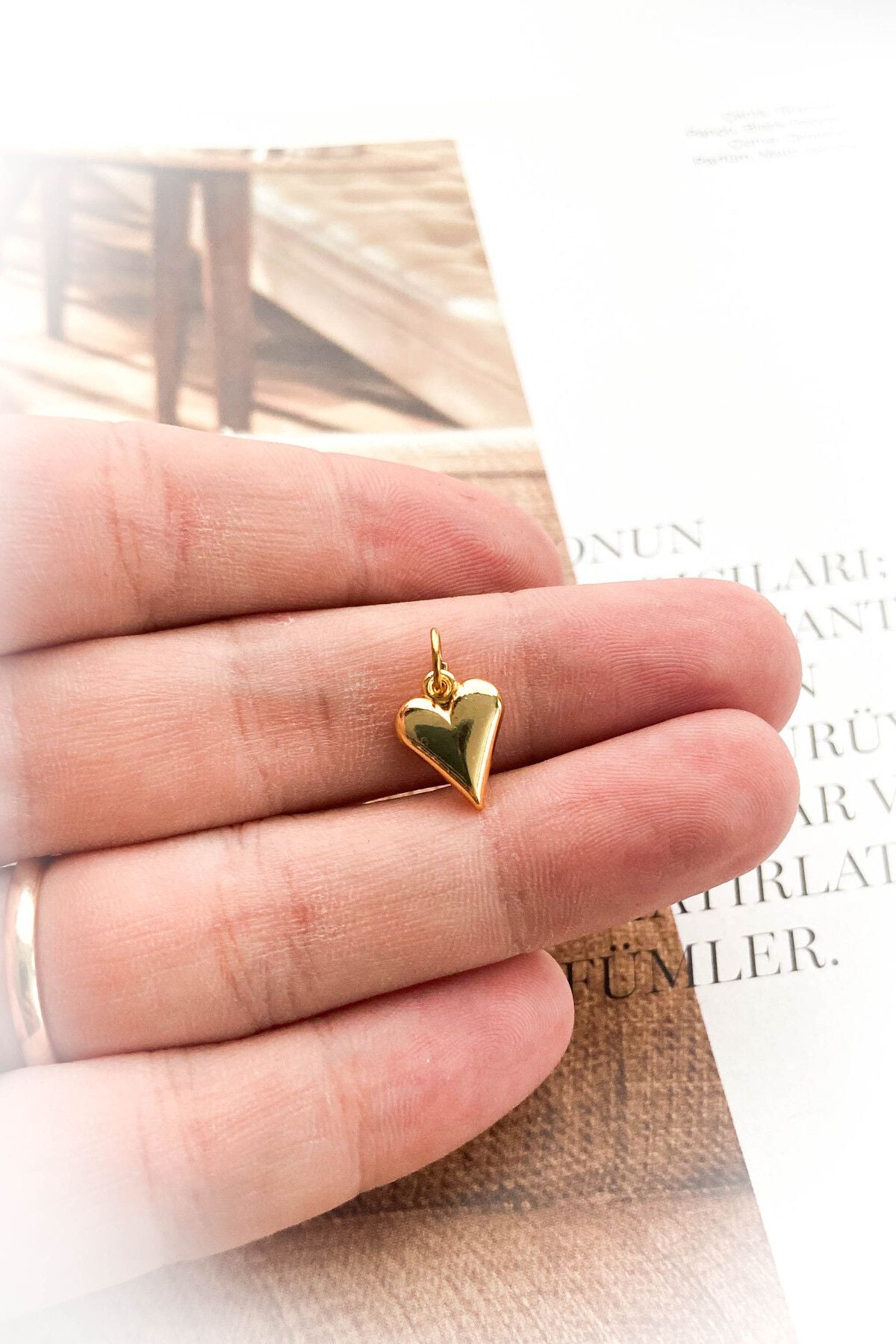 Altın Kaplama Bombeli Kalp Kolye Ucu