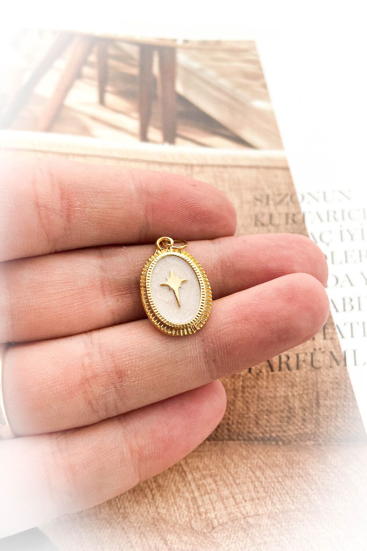 Altın Kaplama Mineli Kutup Yıldızı Kolye Ucu