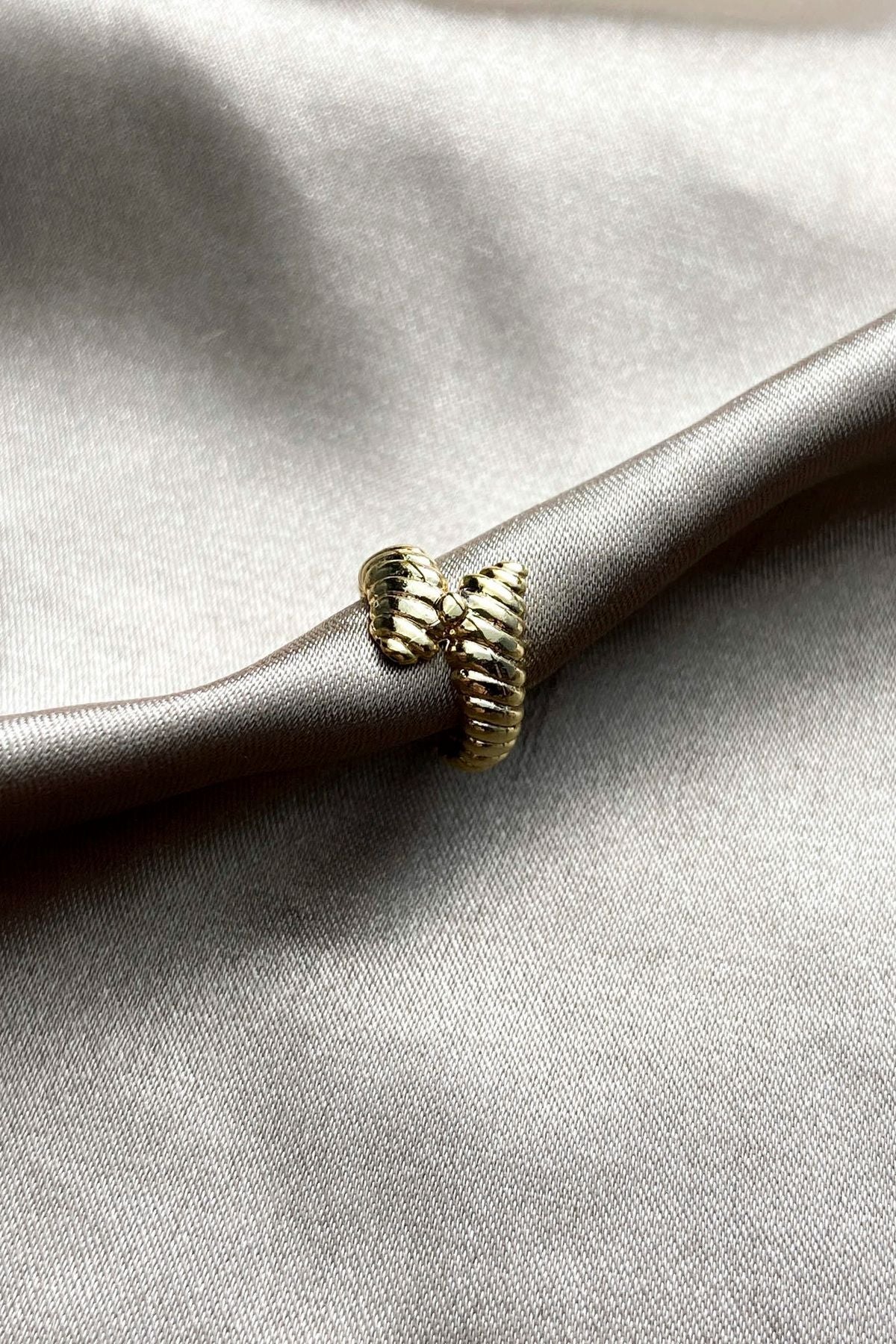 Sarmal Bombeli Kıkırdak Küpe 925 Gümüş Kaplama Ear Cuff Kadın Küpe Çelik