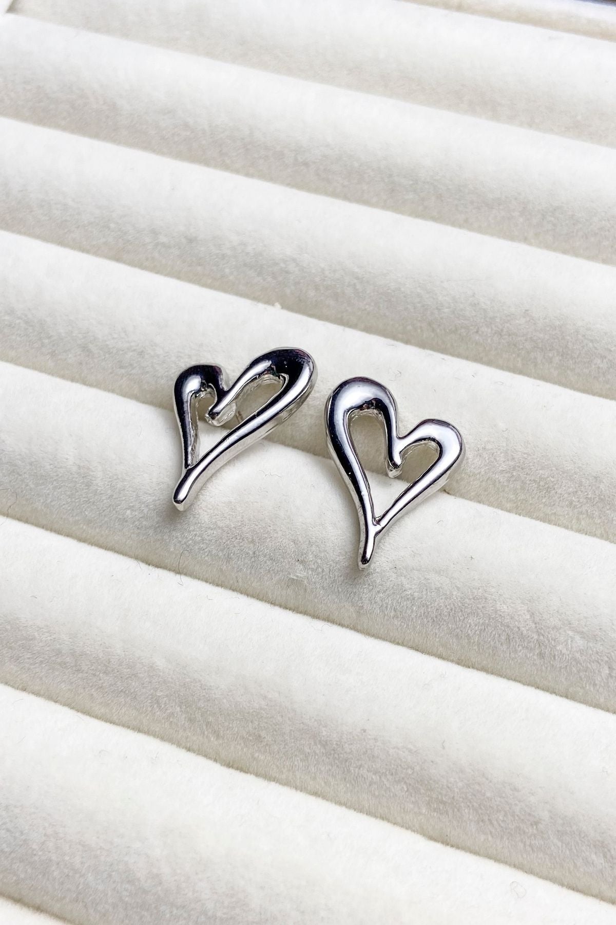 Gümüş Renk Damla Kalp Kadın Küpe