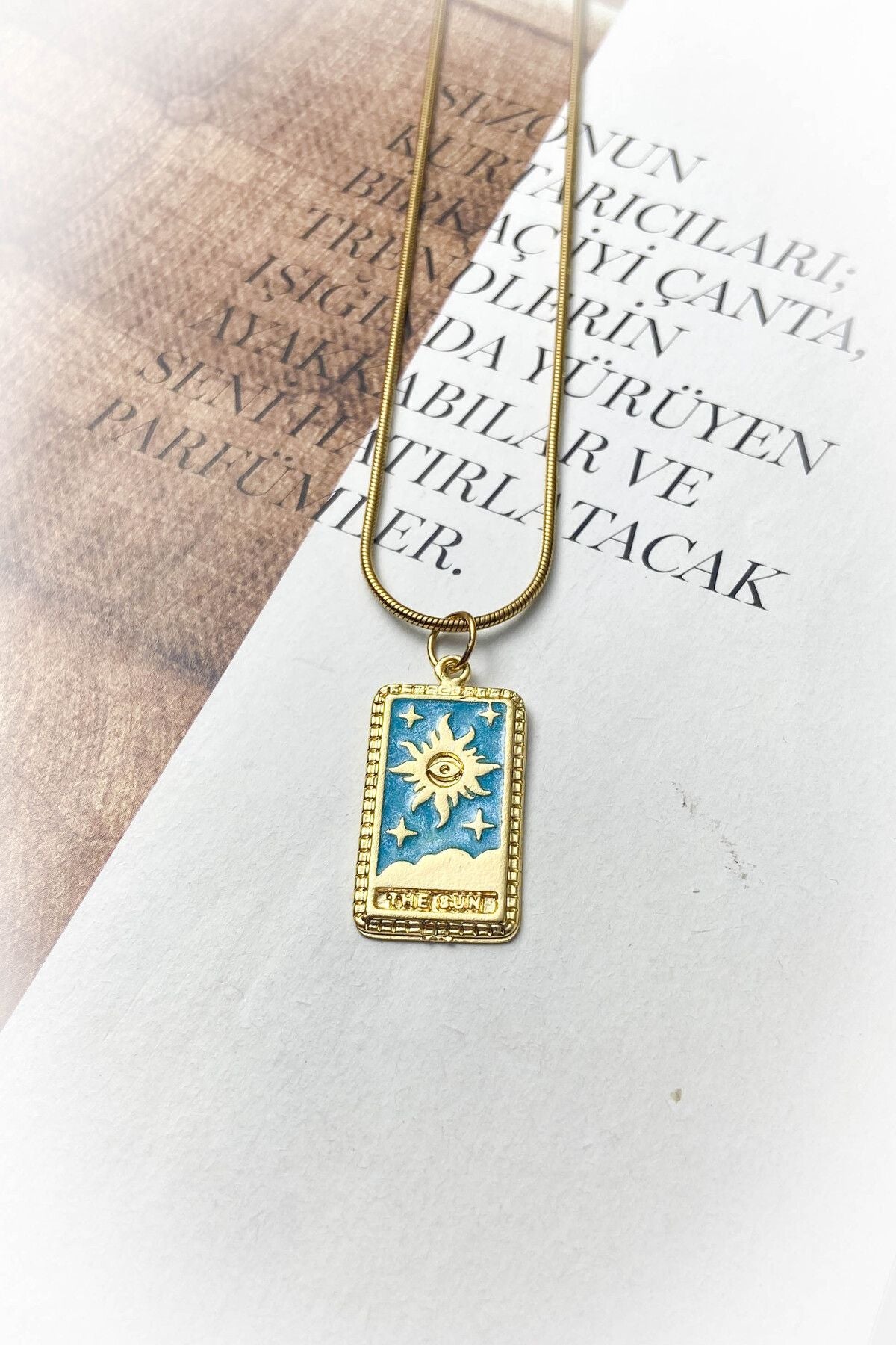 Altın Renk Çelik Tarot Model The Sun Çelik Kolye