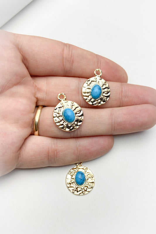 Turkuaz Doğal Taşlı Oval Kabartmalı Kolye Ucu, Altın Kaplama Mavi Kolye Ucu