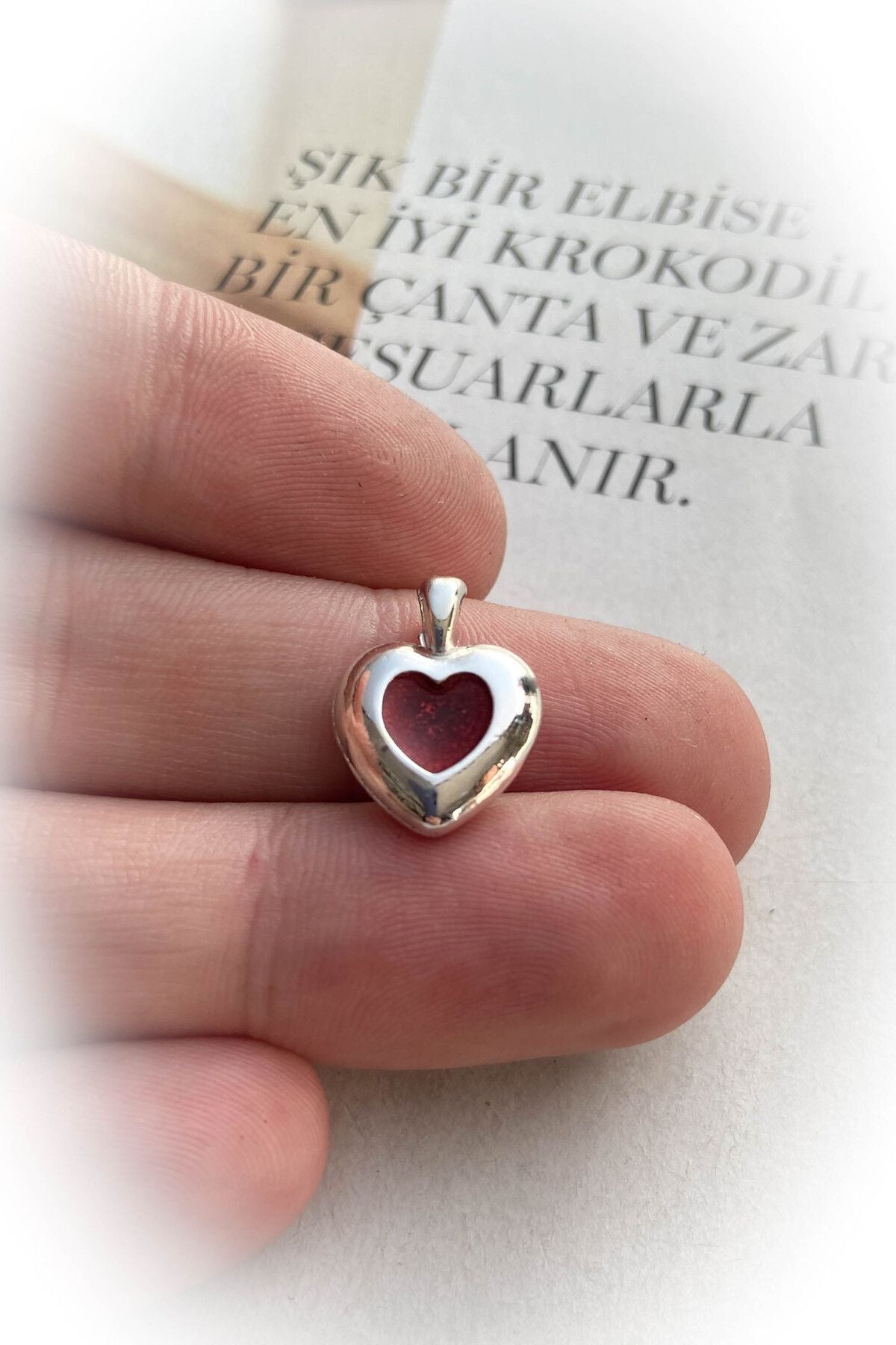 Mineli Kalp Kolye Ucu / Kırmızı  / Rodyum Kaplama