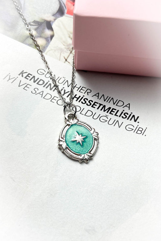 Çelik Gümüş Renk Yeşil Mineli İnce Zincir Çelik Kolye