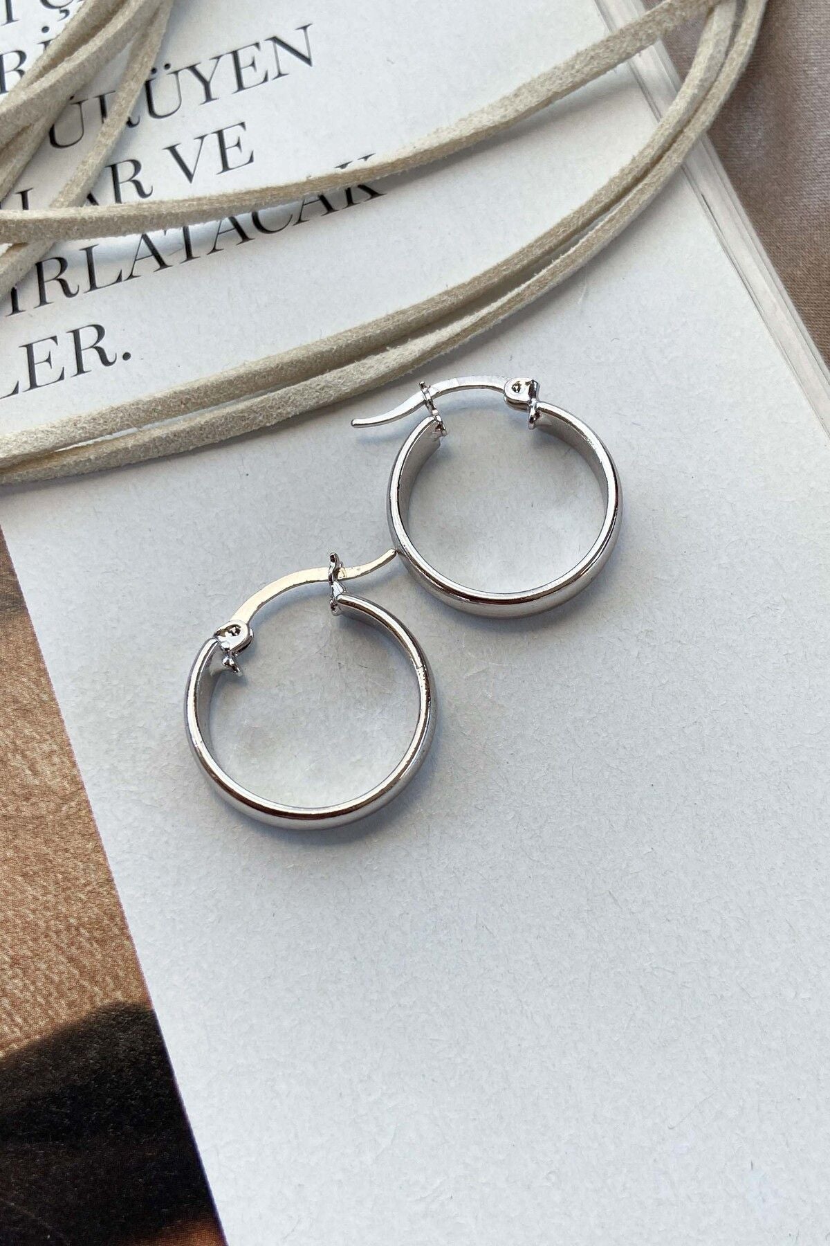 Çelik 2 Farklı Renk Seçeneği  Kararmaz Halka Küpe