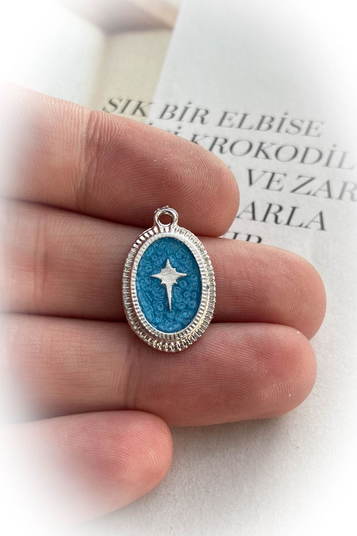 Mineli Elips Kuzey Yıldızı Kolye Ucu / Mavi  / Rodyum Kaplama