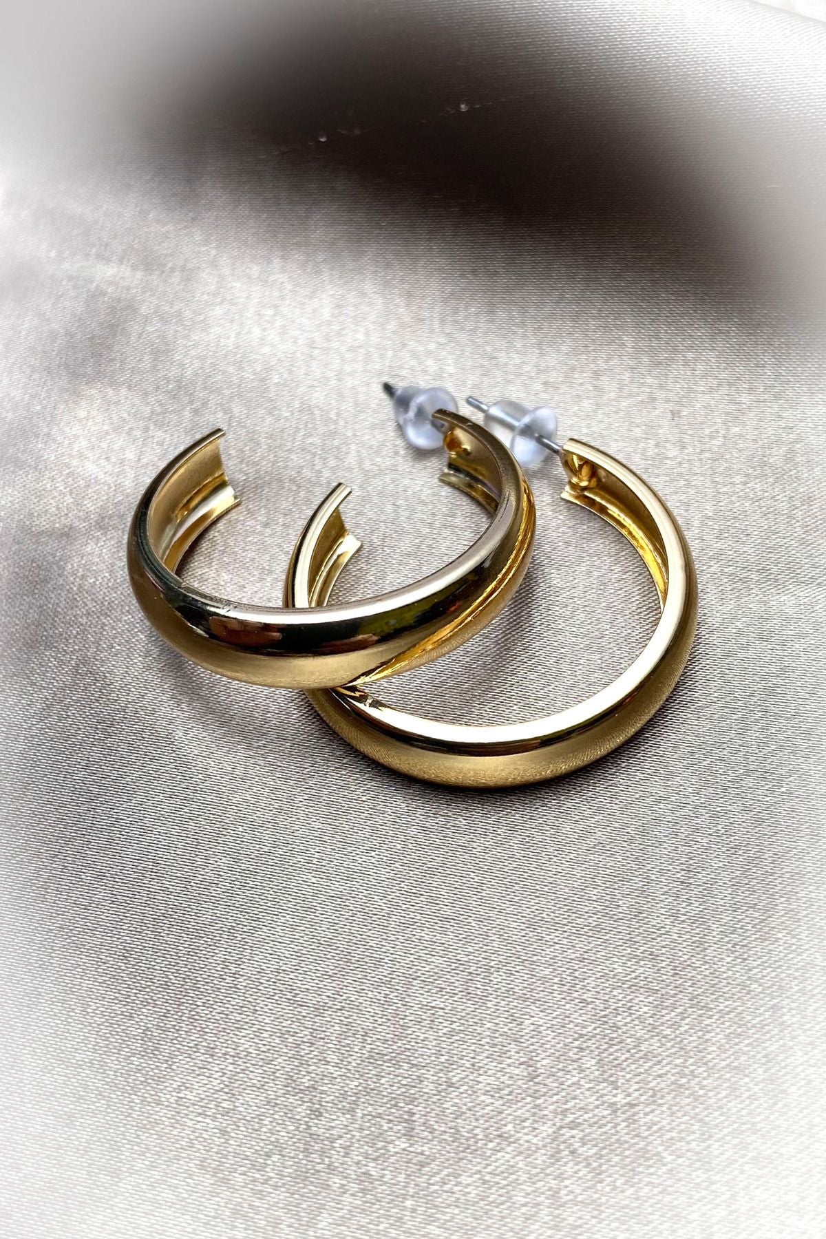 Büyük Boy Hafif Halka Küpe altın gold gümüş renk