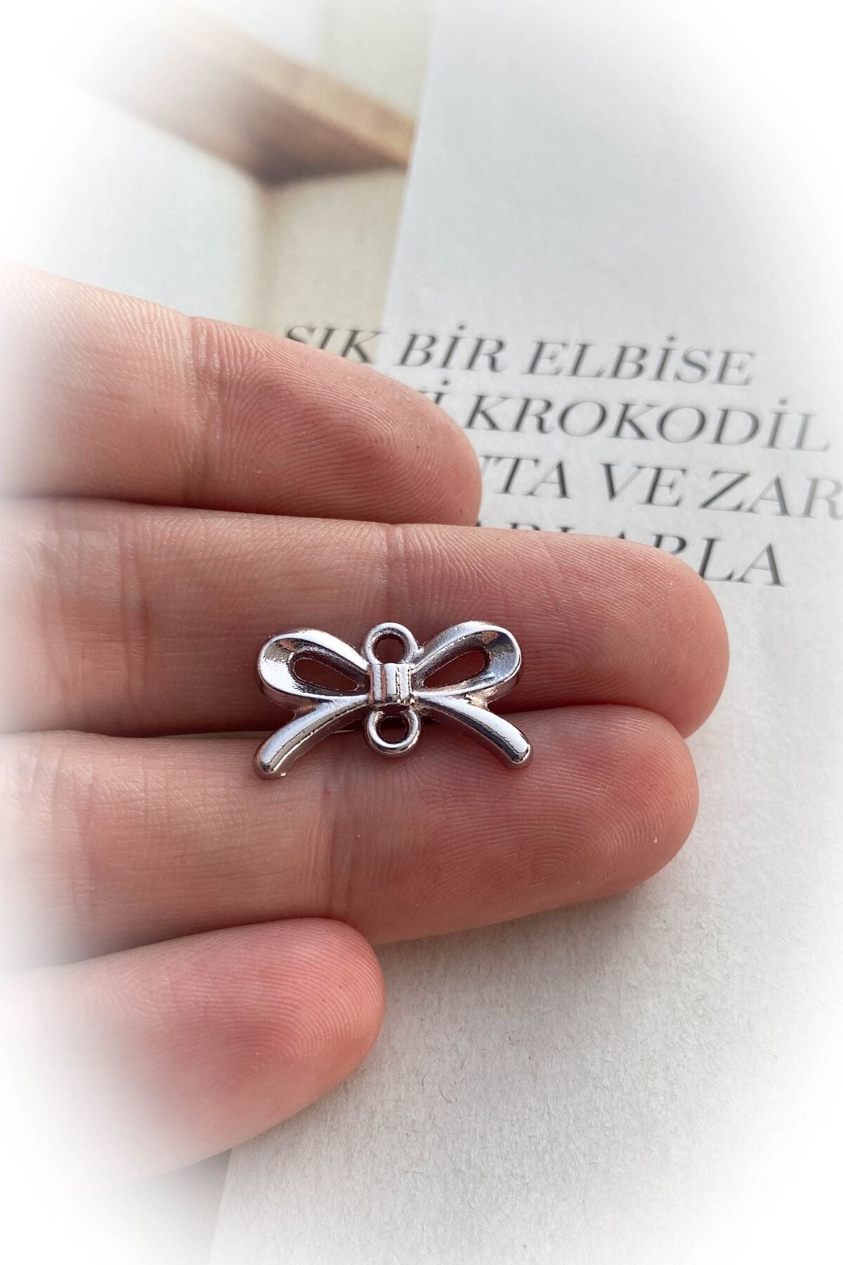 Rodyum Kaplama Kurdele Model Kolye Ucu